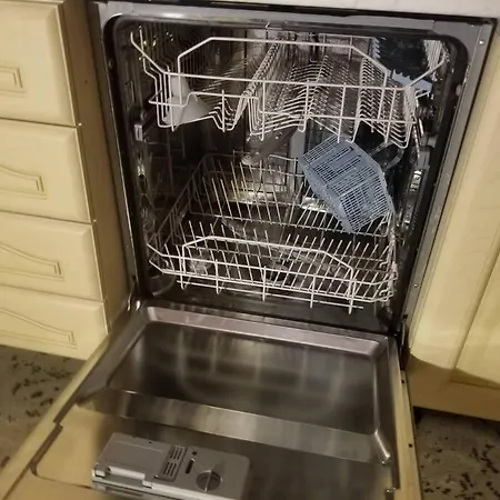 Three Bedroom Entire Place Lägenhet