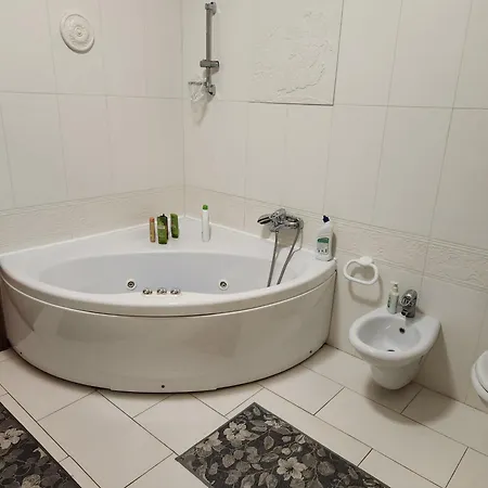 Three Bedroom Entire Place Roseto Degli Abruzzi