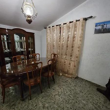 Apartment Three Bedroom Entire Place