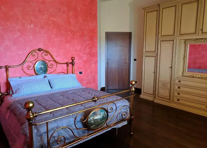 Three Bedroom Entire Place Апартаменты *