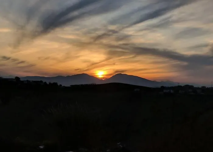 Three Bedroom Entire Place Διαμέρισμα