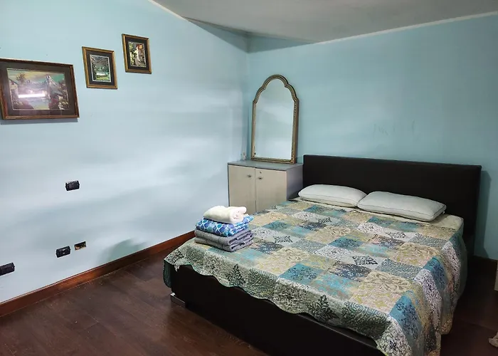 Three Bedroom Entire Place Διαμέρισμα *